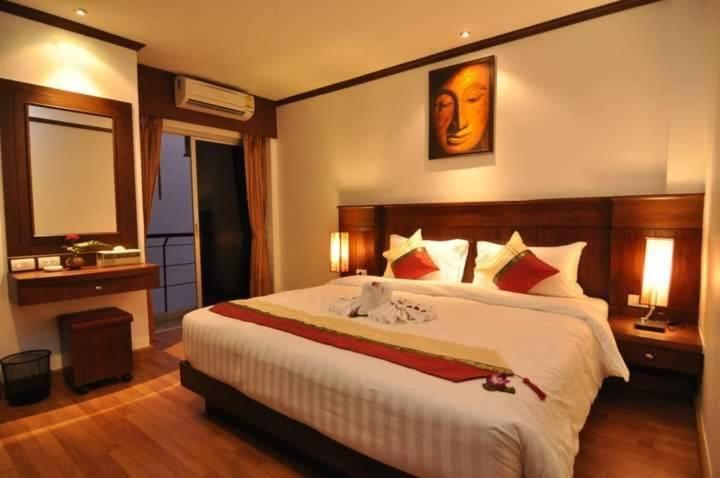 Patong Hemingway'S Hotel מראה חיצוני תמונה